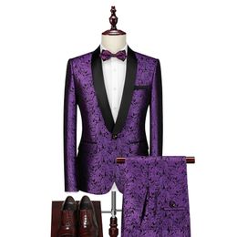 Herenkostuums Blazers Wit Bruiloft Bruidegom Smoking Slim Fit Heren Goud Bloemen Sjaal Revers 2-delig Afrikaanse mode Prom Set Jas met zwarte broek 230719