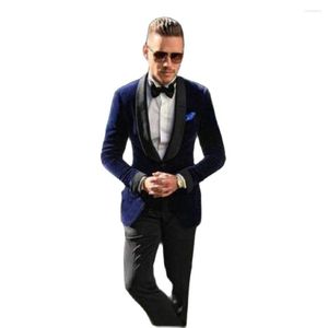 Herenpakken Blue Velvet Custom Made Groomsmen Tuxedo Men Slim Fit Blazer Zwarte broek Party Wear Wedding Clothing 2pcs jasbroek