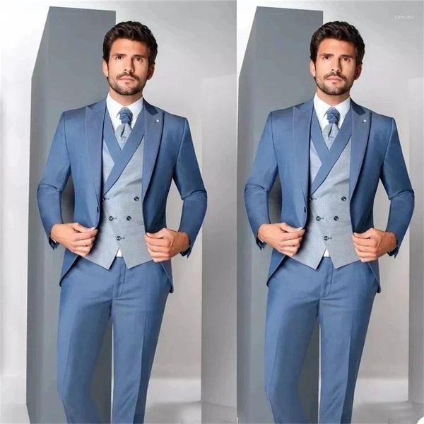 Trajes de hombre Est Gorgeous Blue Men Suit 3 piezas traje Homme novio graduación boda Blazer (chaqueta pantalones chaleco) Terno Masculino Slim Fit