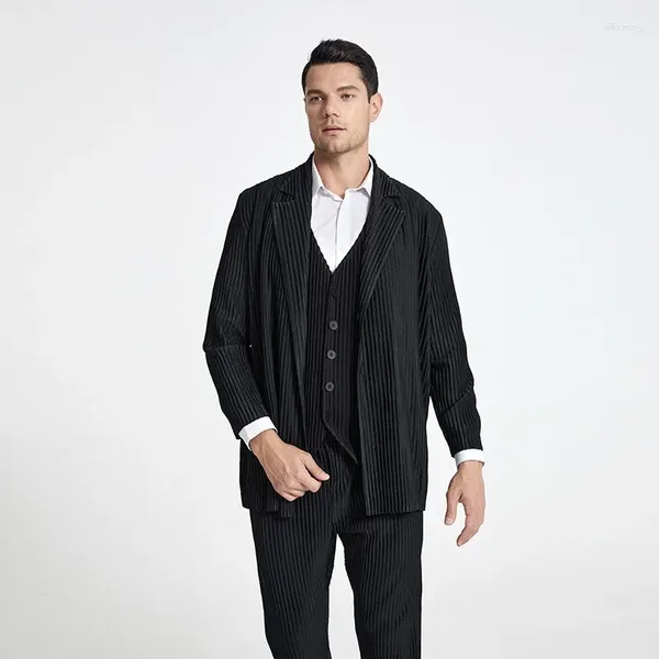 Trajes para hombres Marca de moda Plisado Miyake Pleat Blazer Ventas directas de fábrica Chaqueta de traje casual de alta calidad para hombres Abrigos de primavera y verano