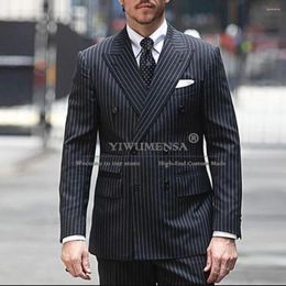 Costumes pour hommes Fashion Pinstriped Suit Men For Business Office Pantalon Pantalon 2 pièces Classic Groom Weddos Tuxedos Blazers de bal à deux poitrines