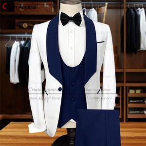 Costumes pour hommes Mode Blanc Bleu Marine Costume Hommes Ensemble Slim Fit Homme Marié De Mariage Smoking Classique Élégant Prom Party Blazer Gilet Pantalon 3 Pcs