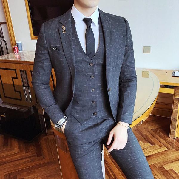 Costumes pour hommes Gentleman Vintage Pinstripe Classique Décent Hommes Costume De Mariage Groom Banquet Fumer Costumes Homme Slim Fit Rouge Gris