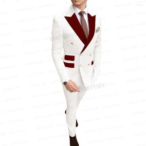 Costumes pour hommes Boutons d'or Hommes Costume blanc pour mariage Marié sur mesure Homme Smoking Velours Revers Vêtements d'affaires Double boutonnage Blazer Pantalon