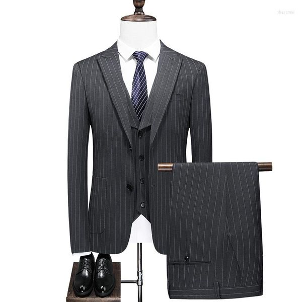 Trajes de hombre Gorgeous Pure Color Khaki Black Men Suit Novio Wedding Stripe Chaqueta de tres piezas Chaleco Pantalones
