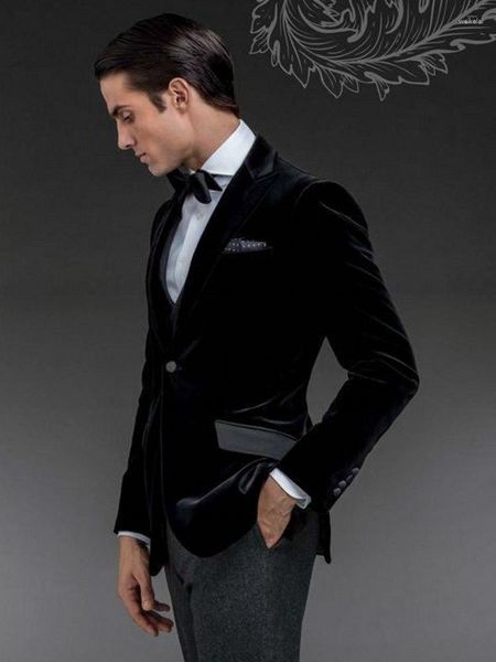 Trajes de hombre, esmoquin de novio de terciopelo negro guapo, vestido de noche personalizado, traje tostado, chaqueta de fiesta, ropa (chaqueta, pantalones, chaleco, corbata), NO: 089