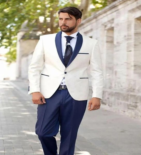 Costumes pour hommes, beau Blazer ivoire pour hommes, Tuxedos de mariage, châle à revers, costume de mode pour marié, veste de dîner d'affaires, pantalon bleu marine