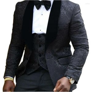 Costumes pour hommes beau blanc/noir/rouge Paisley marié Tuxedos velours revers hommes costume d'affaires robe de Cocktail (veste pantalon gilet cravate) W: 299