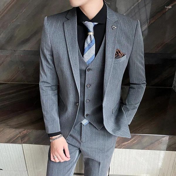 Trajes para hombres Traje de moda de alta calidad (traje chaleco pantalones) Tendencia Guapo Boutique de gama alta Conjunto de tres piezas de boda a rayas para novio