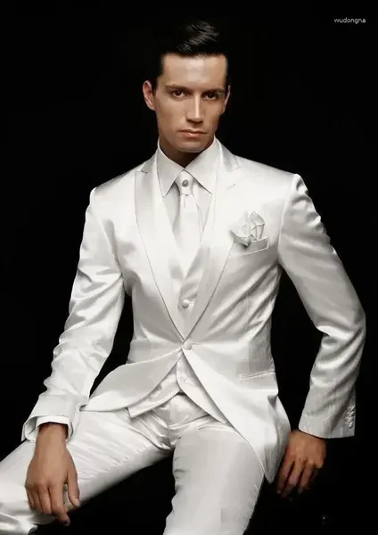 Costumes masculins ivoire satin blanc italien hommes combinaisons pour le mariage pour une qualité slim personnalisée de haute qualité 3 pièces douce smoking de bal terne masculino