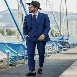 Trajes para hombres Últimos 3 piezas Azul Caballeros Novio Blazer Mezcla de algodón Dos botones Solapa con muesca Hombres formales Esmoquin de boda por encargo