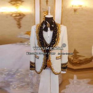 Costumes masculins Luxury Gold Baided White Suit Men pour le mariage Dernière design Smootmedos Man Banquet Prom Blazer 3 pièces Clothing Boyfriend