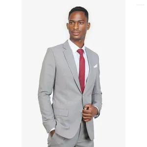 Costumes masculins de luxe gris couleur unie des tenues de marié élégant