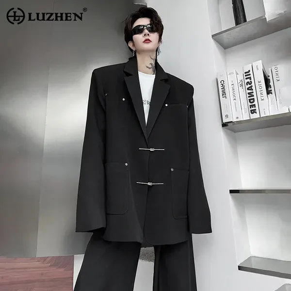 Costumes masculins Luzhen Fashion Metal Buckle décorer les vestes