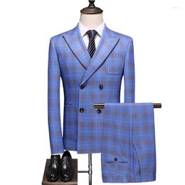 Costumes pour hommes Costume à carreaux à double boutonnage pour hommes Bleu clair Designer Terno Slim Edition Masculino Groom Wedding Fashion Dress Men