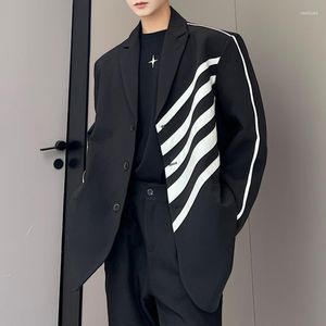 Costumes pour hommes Hommes Blazers Asymétrique Contrastant Couleur Revers À Manches Longues Bouton Streetwear Automne Tendance Personnalité Costume Décontracté Manteaux