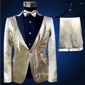 Costumes pour hommes Costumes de scène pour hommes Gold Designs pour chanteurs Blazer à paillettes Vêtements de danse Veste Style Star Robe Punk Col Noir