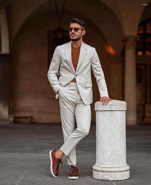 Trajes de hombre Hombres Novio Blanco Boda Traje delgado Verano Adecuado para cumpleaños Pantalones de moda de dos botones Diseños elegantes Abrigos 2 piezas