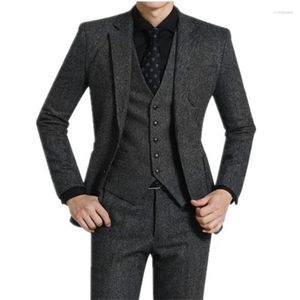 Costumes pour hommes Hommes Costume Homme Gilet Gris foncé Col Tailleur Simple Boutonnage Mariage Pour Homme Smoking Veste Pantalon