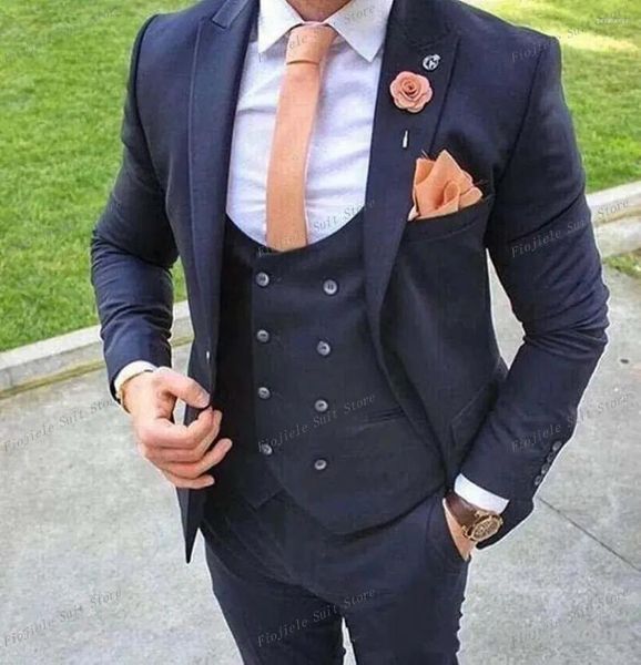 Trajes para hombres Azul marino Hombres Boda Novio Esmoquin Solapa enarbolada Hombres Fiesta de negocios Padrinos de boda Chaqueta Pantalones Chaleco