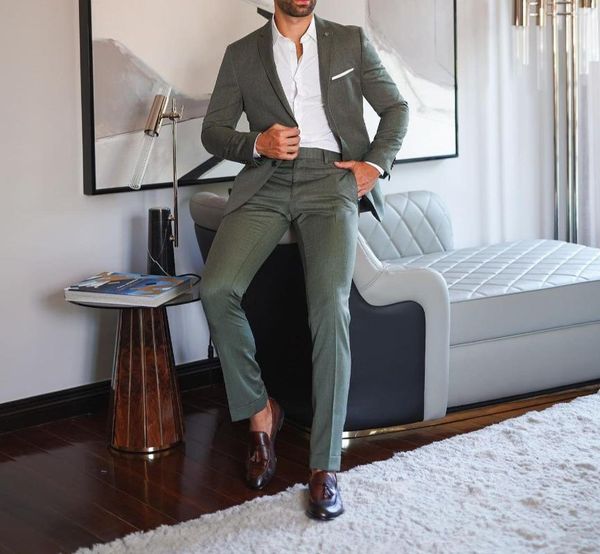 Trajes para hombres Verde oliva para hombres Slim Fit Wedding Tuxedos Novio Ropa formal Personalizado 2023 Llegada 2 piezas Chaqueta Pantalones Traje