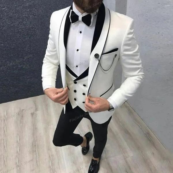 Trajes de hombre Slim Fit Casual Hombres 3 piezas Novio Esmoquin para boda Prom Borgoña y blanco Traje de moda masculina Chaqueta Chaleco Pantalones