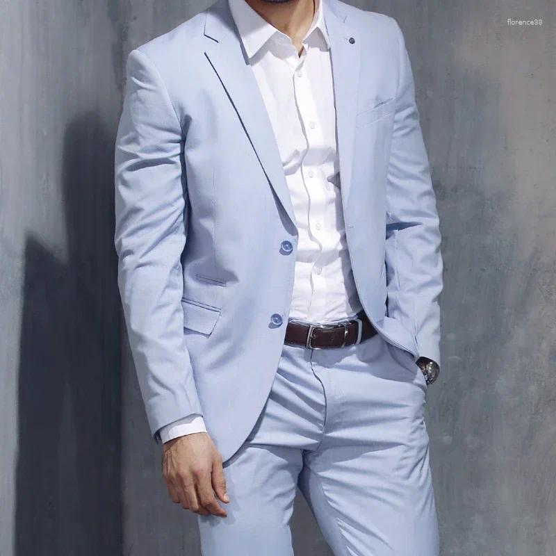 Męskie garnitury wiosenne niebo niebieskie eleganckie mężczyzn Suit Smart Casual Slim Fit Blazers Hombre Wysoka jakość niestandardowa 2 -częściowa kurtka Kostium spodni homme