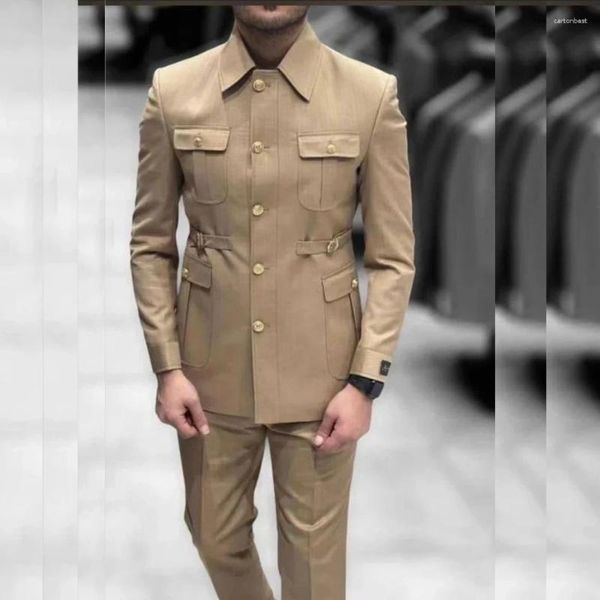 Costumes pour hommes Men sur mesure Couleur unie simple Single Breasted Stand Lapel Longueur régulière Elegant Blazer Safari Style 2 Piece Pantalon de veste