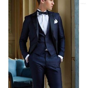 Costumes pour hommes sur mesure bleu marine italien mariage Tuxedos pour homme coupe ajustée marié porter 3 pièces Blazer ensemble (veste gilet pantalon cravate)