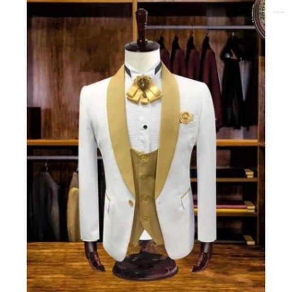 Trajes de hombre Traje de boda de marfil a medida Novio Esmoquin Hombres Cuello chal amarillo Ropa de fiesta de graduación de negocios Blazer Pantalones 3 piezas Chaqueta Pantalones Chaleco