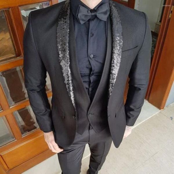 Trajes para hombre El último diseño personalizado para hombre Traje negro Cuentas brillantes Slim Fit Novio Vestido de novia Esmoquin 3 piezas Chaqueta Pantalones Chaleco