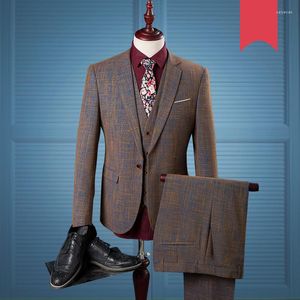 Costumes masculins tweed 2023 Brown American Homme Mens Costume Single Button Tailor Notch Netch Tamikered Wedding for Men 3-Piece 972