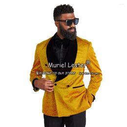 Costumes pour hommes Unique Gold Groom Wear Tuxedos Custom Made Made Black Velvet Veste Pantalon 2 pièces Banquet d'entreprise pour hommes Blanquet Blazer