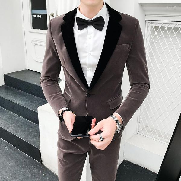 Trajes para hombres Velvet Slim Men 2023 Vintage Elegante para hombre Vestido de fiesta rojo Traje de Luxe Pour Homme Chaqueta de esmoquin