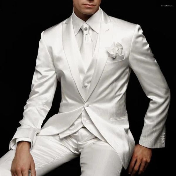 Costumes pour hommes blanc mariage hommes pour marié Tuxedos coupe ajustée fête de bal personnalisé Satin 3 pièces (veste pantalon gilet) vêtements masculins