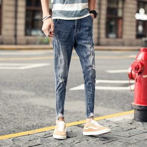 Jeans d'été pour hommes Mode pour hommes Casual Slim Denim Pantalon Solide Couleur Trou Denim Longueur de la cheville Pantalon X0621