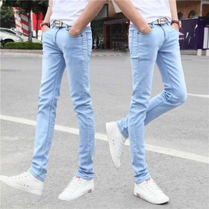 Jean droit extensible d'été pour hommes mode coréenne coupe ajustée petit pied serré jean Baggy pour hommes taille élastique pantalon en Denim HKD230829