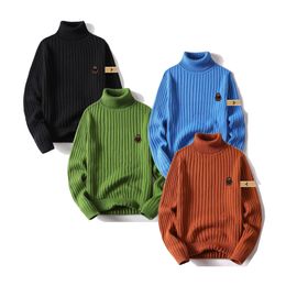 Мужской свитер Дизайнерский свитер Пара с одинаковым воротником с высоким оборотом Трикотажные буквы Вышивка Сплошной цвет Модный теплый свитер Сплошной цвет Пуловер с длинными рукавами M-3XL