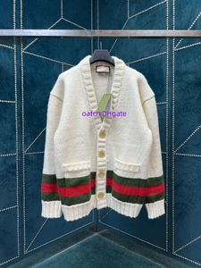 Herentrui designer trui pullover V-hals straatvest met lange mouwen trui jack modieus rood en groen patchwork wollen vest Exisite serie 439