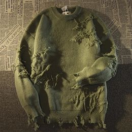 Suéteres para hombres 2023 Autumnand Y2K Streetwear Hombres Retro Agujero con flecos Suéter suelto versátil para y mujeres largo 231128
