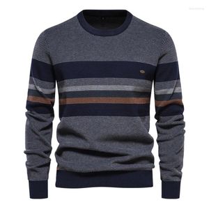 Suéteres para hombres 2024 Otoño Retro Suéter de manga larga Slim Fit Cuello redondo Raya