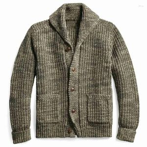 Pulls pour hommes 2024 printemps et automne couleur unie veste tricotée simple boutonnage poche design revers cardigan manteau vêtements pour homme