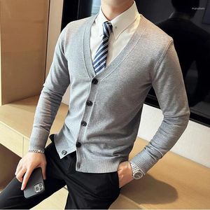 Chandards masculins 2024 Sweatercoats en V V pour hommes Cardigans Casual Knit Automne Winter Slim Fit Knitwear Man Cardigan S-4XL