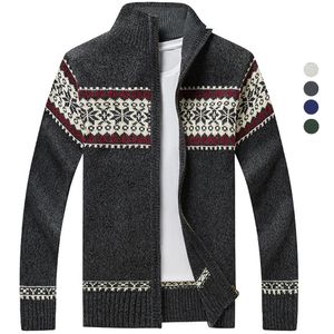 Pulls pour hommes Automne Hiver Géométrique Imprimer Laine Pull Hommes Tricoté Cardigan Noël Coupe-Vent Chaud Mode Pulls À Fermeture Éclair Grande Taille 5XL 230831