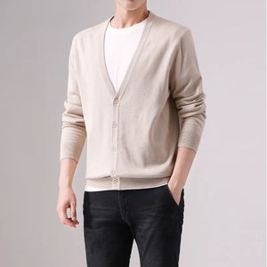 Suéteres para hombres Cardigan Masculino Color Sólido Suéter de punto Otoño Invierno Hombres Casual Inicio Botones Cardigans Abrigo 231011