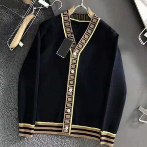 Herentruien Designer Designer Sweater Heren Double F Borduurd Karton V-Neck Wool Man Casual Jacket Damesjas 432L