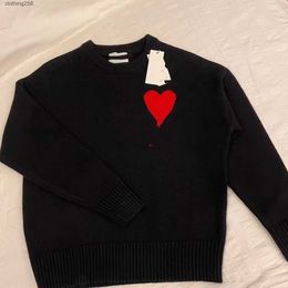 Pulls pour hommes Designer Hommes Pull 2023 Printemps et Automne Amis Couple Même Amour Lettre Pull À Manches Longues Tricot Wonmen