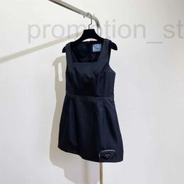 Diseñador de suéteres masculinos Nuevo otoño 2023 Camisole Camipper Pocket Pocket Vestido sin mangas para mujeres Trendy Hnim