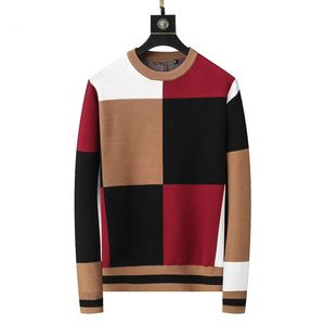 Pulls pour hommes Automne Hiver Poitrine Badge brodé Logo Haut de gamme Designer Tricots Hommes Classique Casual Stripe Plaid Pulls Hommes Business Doux Chaud