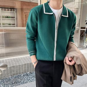 Pulls pour hommes vert rétro élégant hommes tricoté Cardigan Vintage Style britannique Gentleman vêtements d'hiver 2022 belle mode coréenne